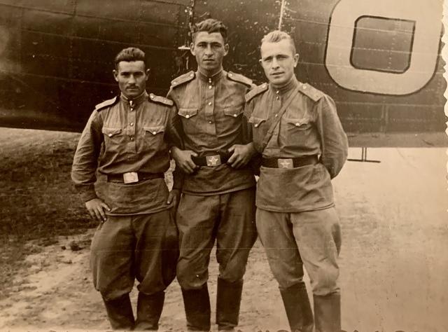 1956 Zinovy Shoikhet (center) in Uzbekistan, USSR (front)
