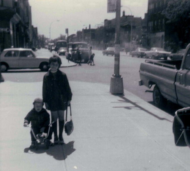 Feigy Breier w Chaim Breier on the tricycle