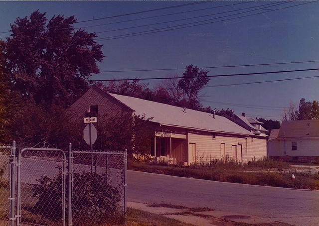 640 Reynolds, Kansas City, KS - Wynn Oil, Sundisco, pre cursor to Gard