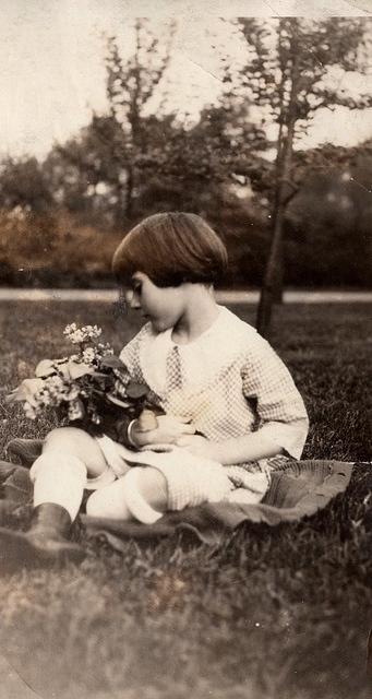 Josephine Raskin, 1922 - Front