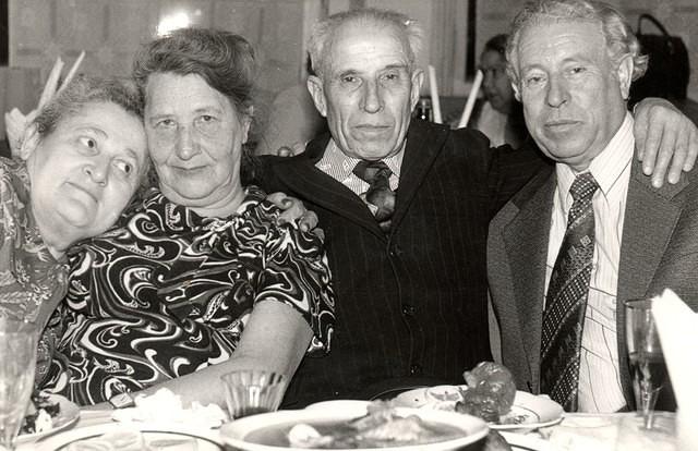 Leah Gurevitch, Rosa Shatajko Komar, Nuta Komar, Unknown