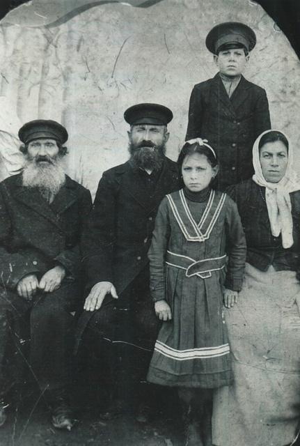 Balaban Family. Grigoriopol, Russia, 1913.  See Notes.