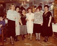 Laura Komar Breitberg center not with relatives